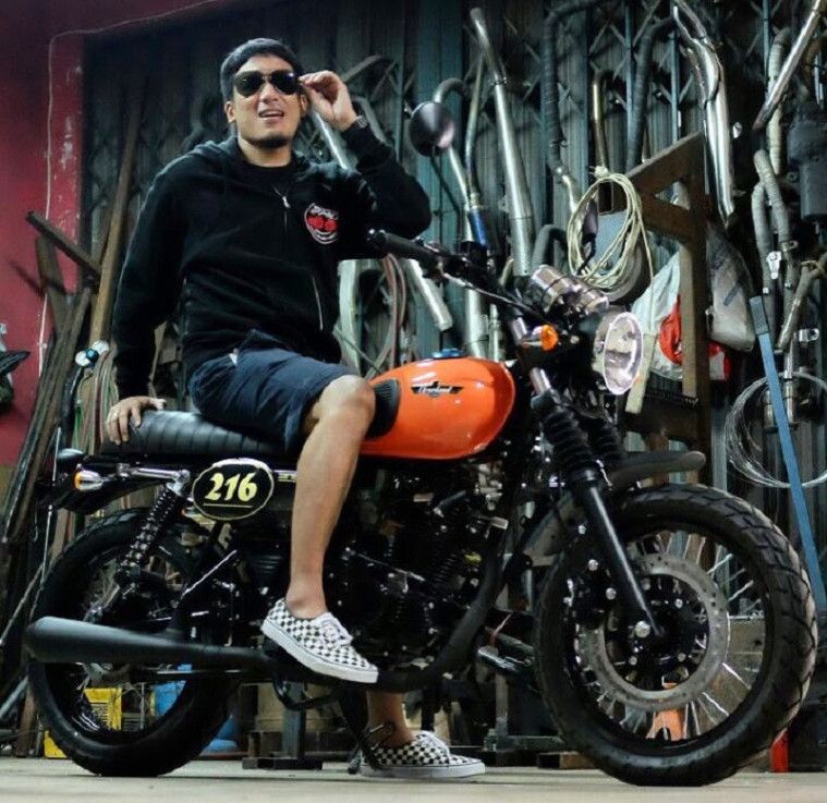 Selebriti pecinta otomotif