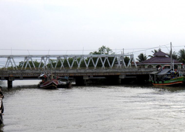 Jembatan Eretan