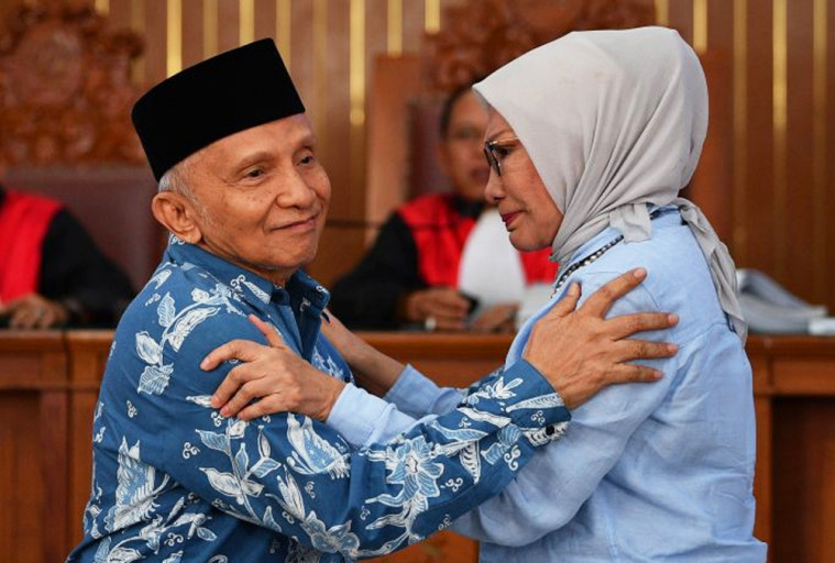 Amien Rais Bersaksi untuk Ratna