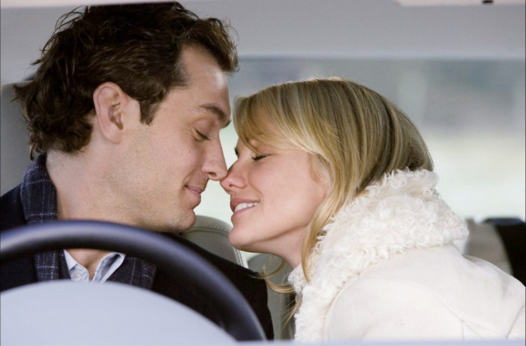 10 Film Romantis yang Mengajarkan Untuk Move On Dari Masa Lalu