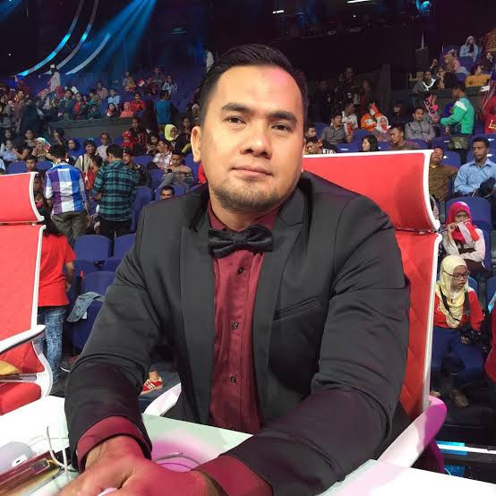 Host LIDA
