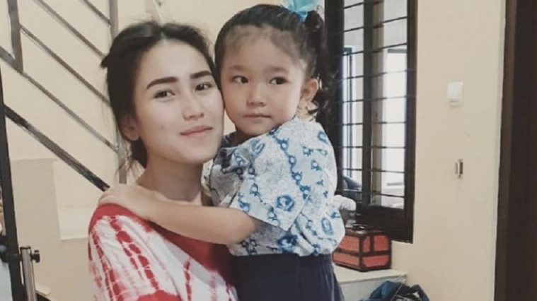 Ayu TingTing
