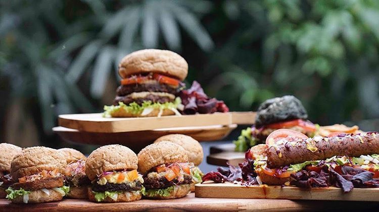 burger enak di jakarta
