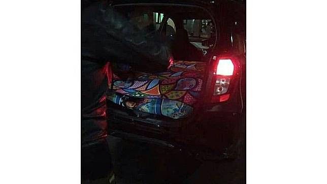 Isi chat Yuni dan jenazah yang dibawanya.