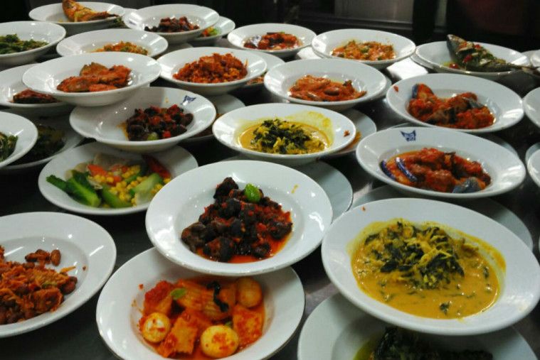 8 Restoran Masakan Padang Paling Enak di Jakarta Pas buat 