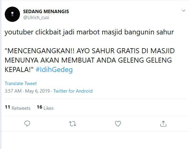 Marbot kocak saat bangunkan sahur