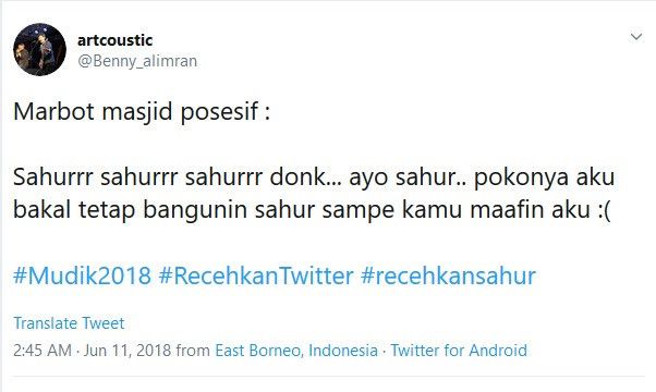 Marbot kocak saat bangunkan sahur