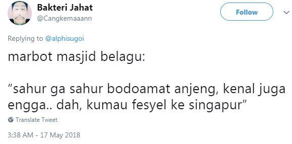 Marbot kocak saat bangunkan sahur