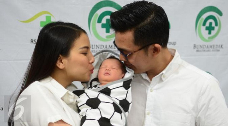 Artis melahirkan di bulan Ramadan 2019