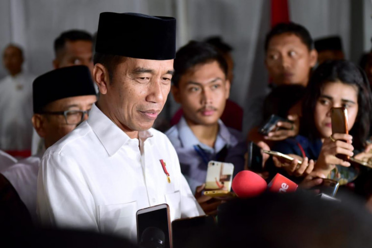 Azis dan Rusmin