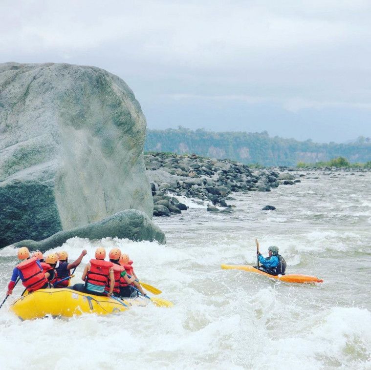 wisata rafting terbaik