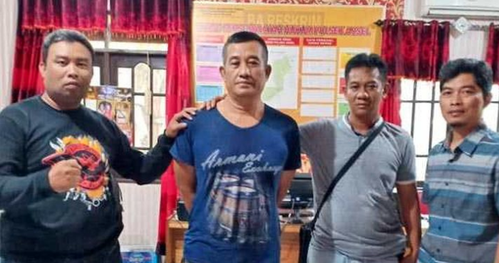 Suami bunuh istri