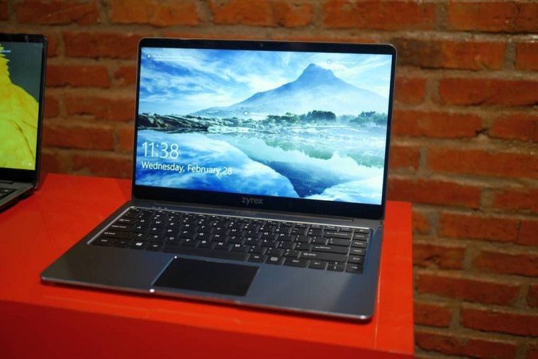 Laptop Tipis