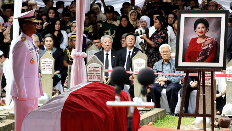 BPN Jelaskan Alasan Prabowo Sandi Tak Hadir Pemakaman Ani Yudhoyono