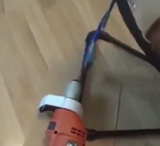 bor di kaitkan dengan ayunan bayi