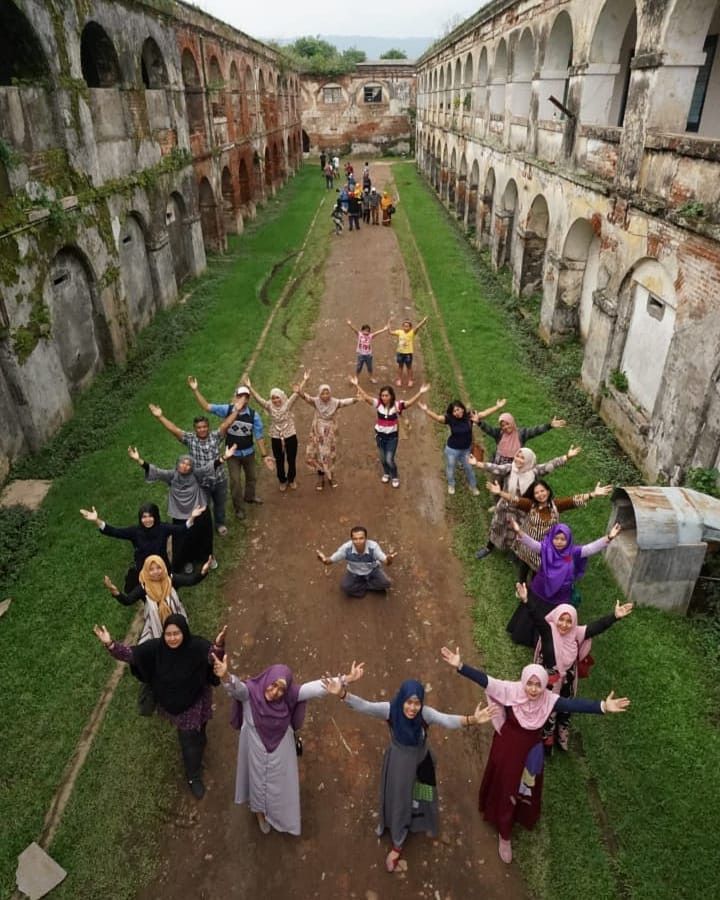 wisata benteng di indonesia