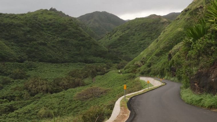 The world's most extreme roads