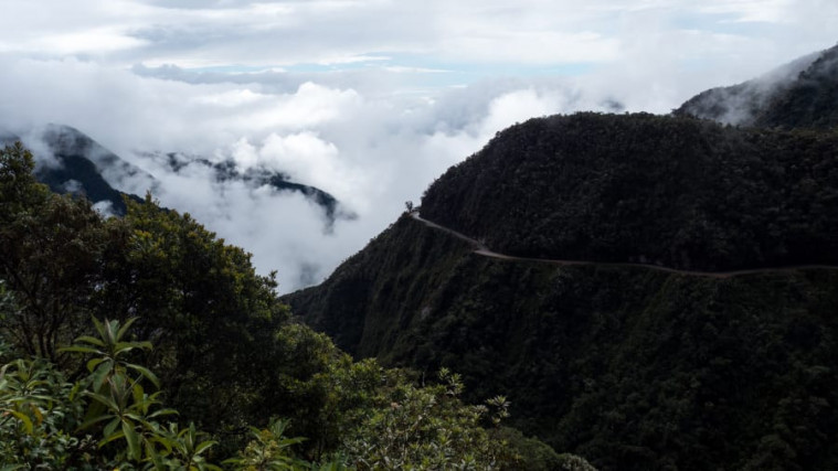 The world's most extreme roads