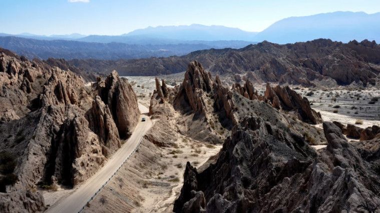The world's most extreme roads