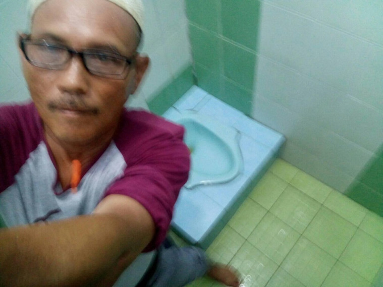 selfi dengan WC