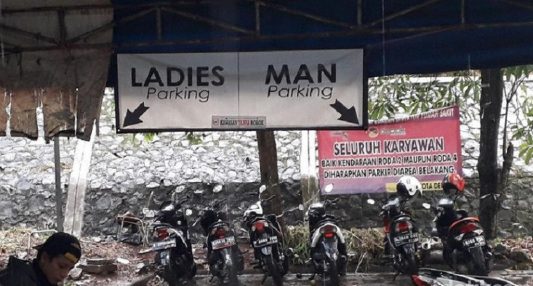 pemisahan parkiran