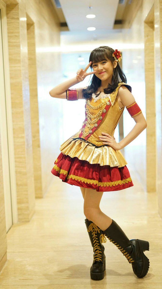 Adhisty Zara