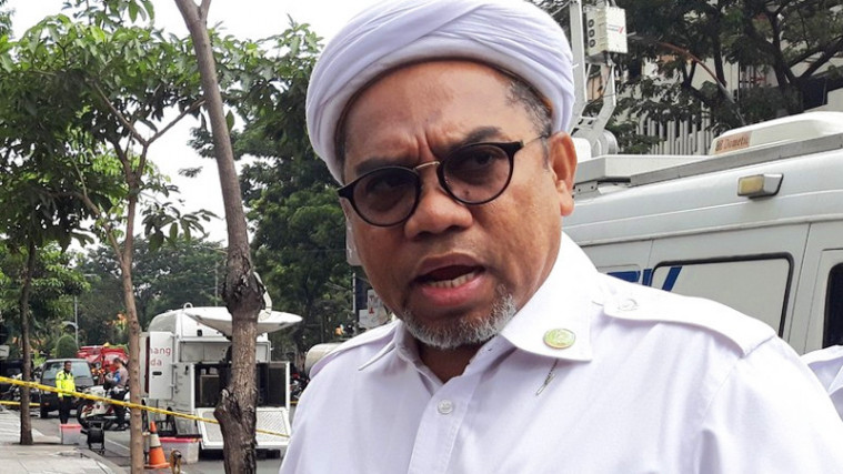 Ngabalin Tanggapi Rencana Penggalangan Dana Umat Untuk Rizieq