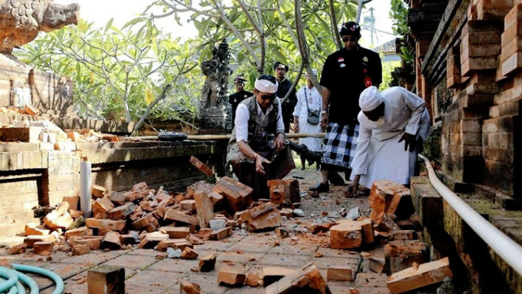 Wayan Koster Sebut Gempa Bali Bawa Pertanda Baik