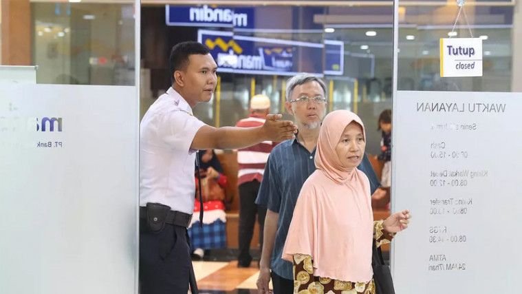 Bank Mandiri Error, Rekening Nasabah Mendadak Jadi Nol