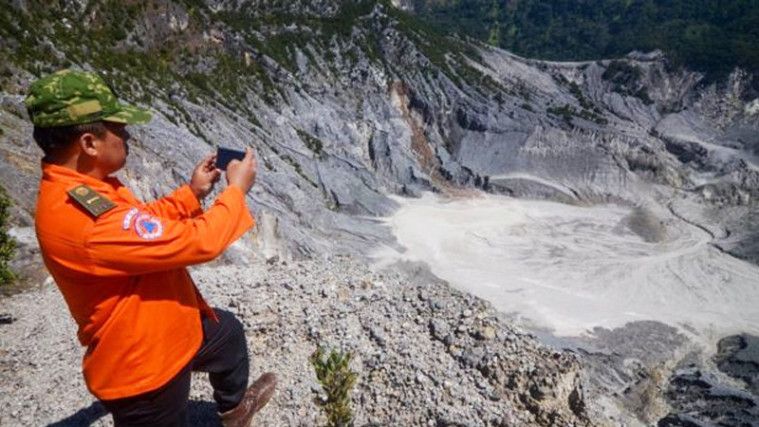 Video Detik-Detik Erupsi Gunung Tangkuban perahu