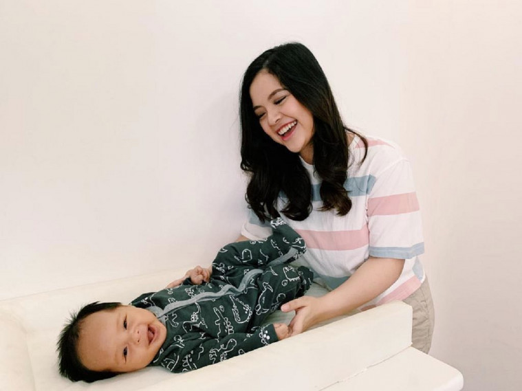Tasya Kamila dan Bayinya