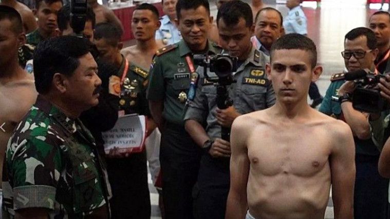 Menhan Siap Berhentikan Enzo Allie Jika Benar Terpapar HTI