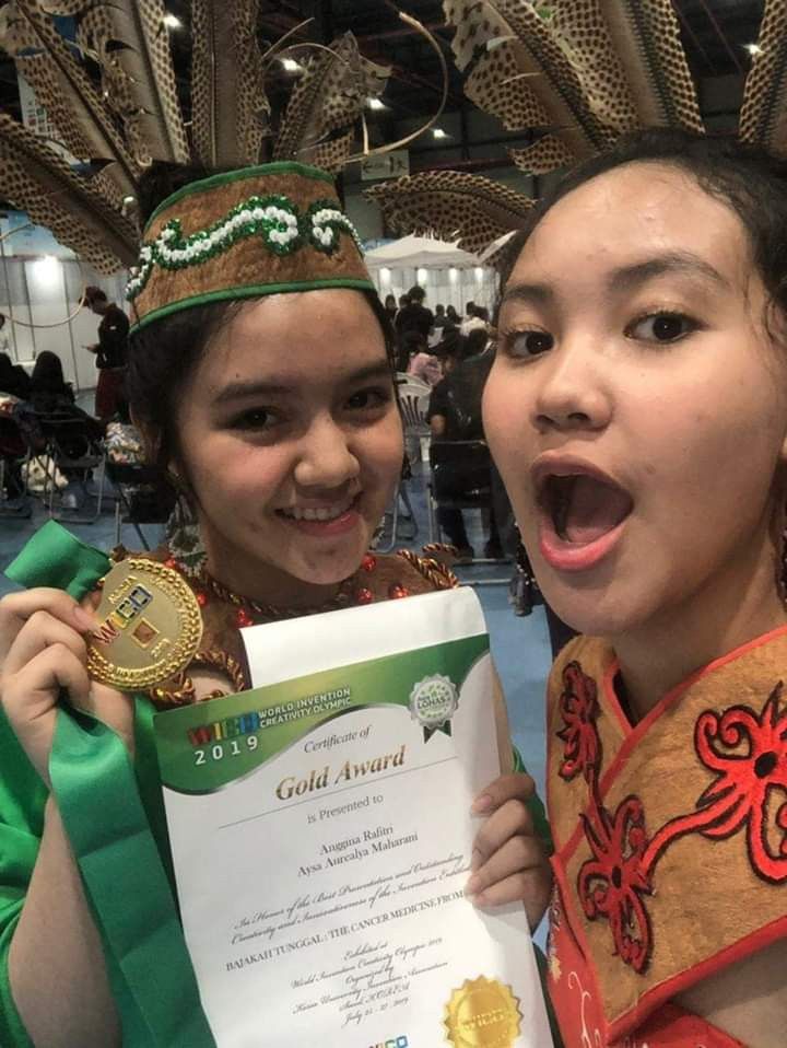 Siswi SMA Temukan Obat Kanker Herba Tradisional Suku Dayak