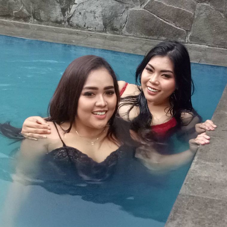 Duo Semangka Bra Bikini Hot Sex Picture