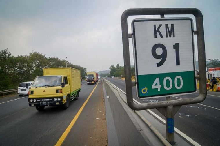 Kecelakaan di tol Purbaleunyi