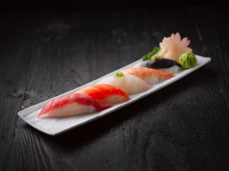 etika memakan sushi wasabi