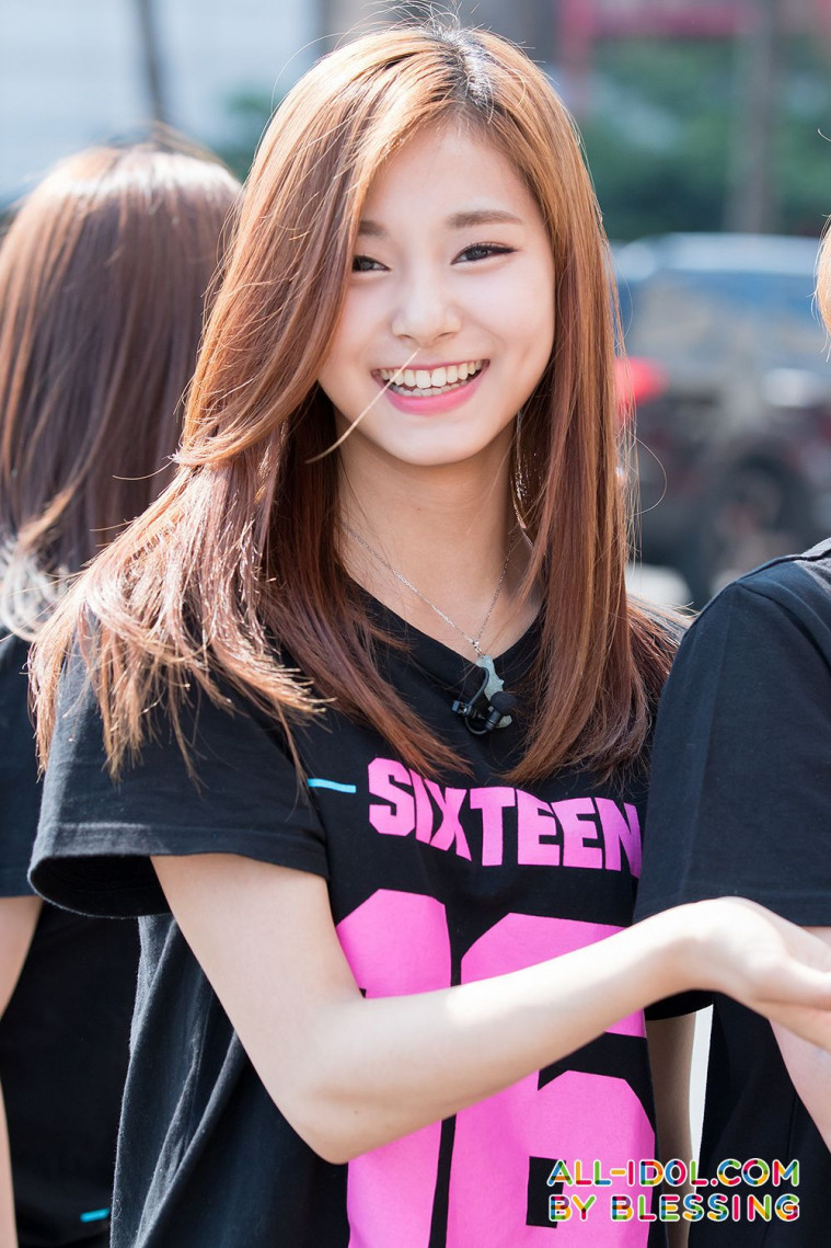 Fakta Twice Tzuyu 2019