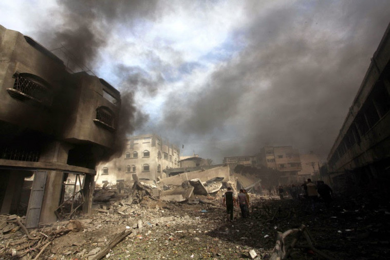 Gaza tertutup asap