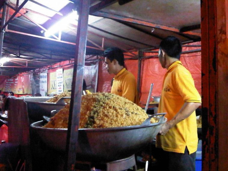 lawakan beli nasi goreng