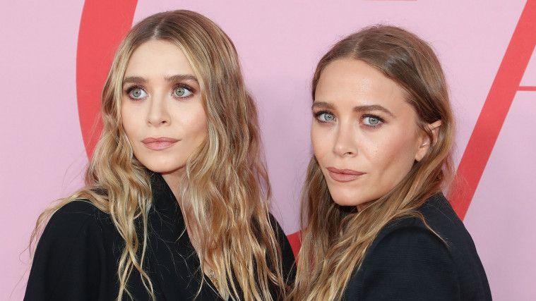Dua kakak kembar Elizabeth Olsen