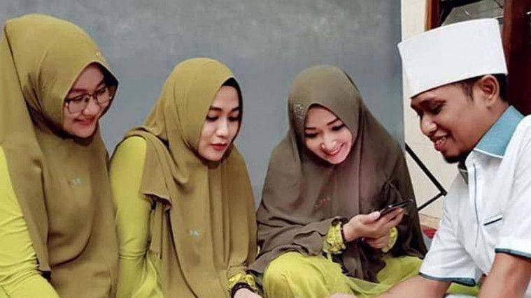 Jika Bergaji Hanya 5 Juta, Begini Tips Poligami Dari Lora Fadil