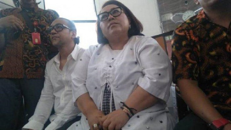 Persidangan Nunung dan suami