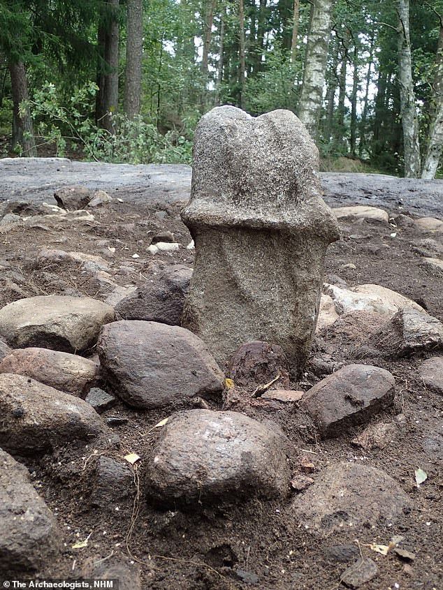 Batu berbentuk penis
