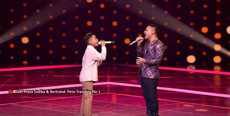 Bertrand Peto dan Rich Brian