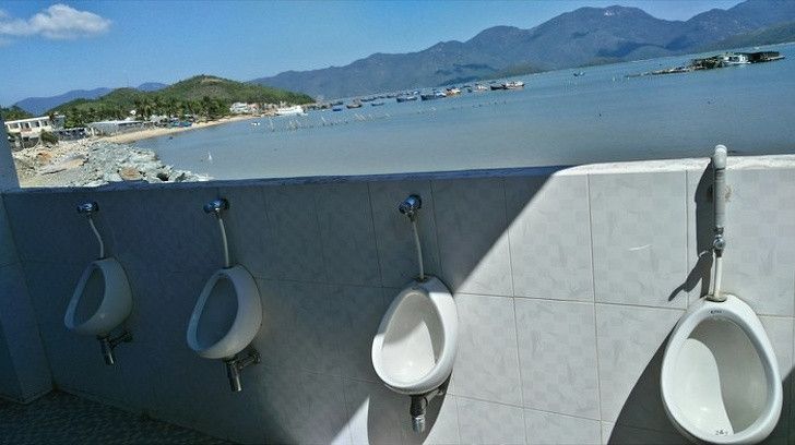 Hal-hal absurd di Asia