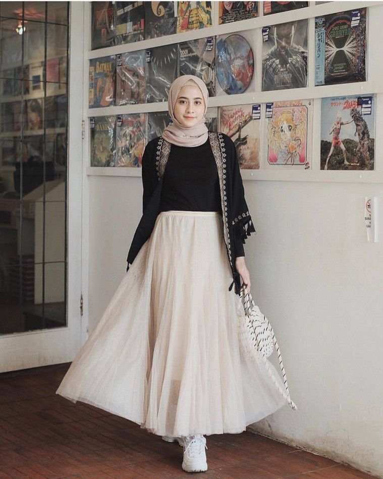  OOTD  Hijab  Rok  yang Nggak Ribet dan Kekinian bagi fashion 