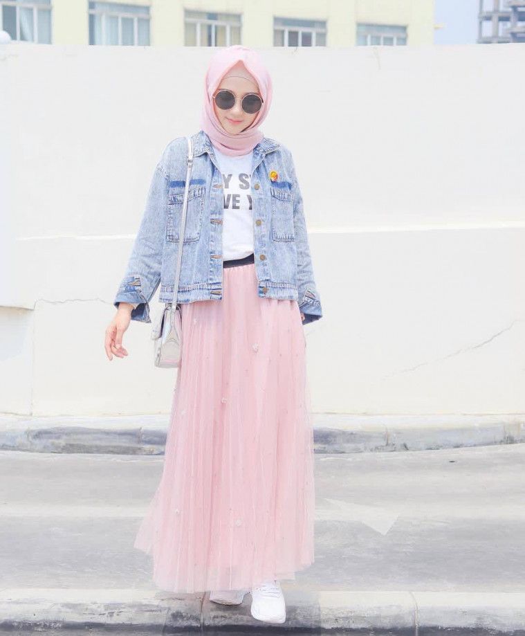 OOTD Hijab Rok yang Nggak Ribet dan Kekinian  bagi fashion 