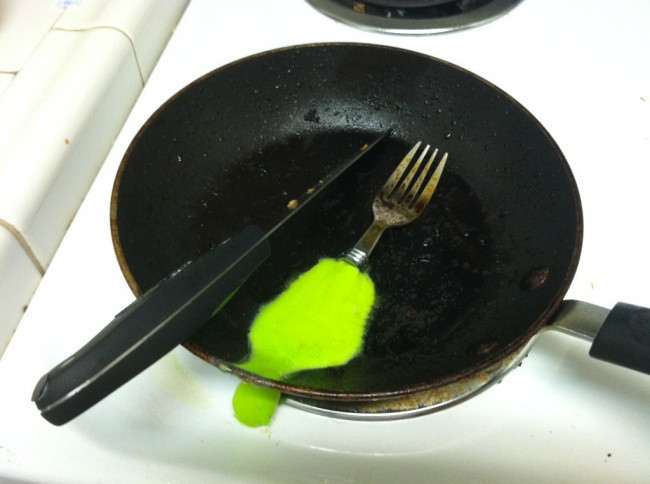 foto kocak saat memasak