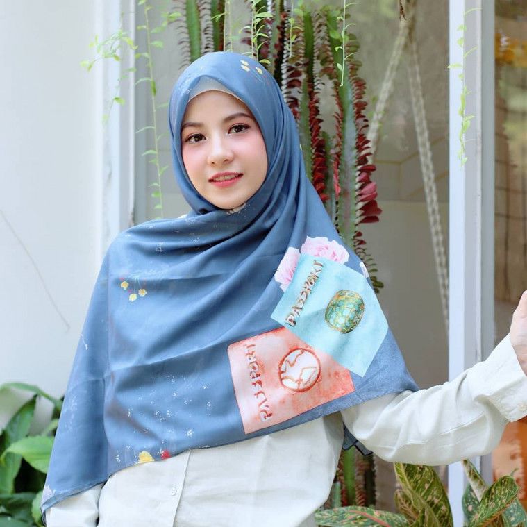 turorial hijab segi empat selebgram