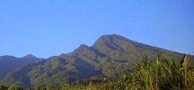 Gunung angker di Jawa